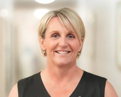 Heidi McGrath, Accountant